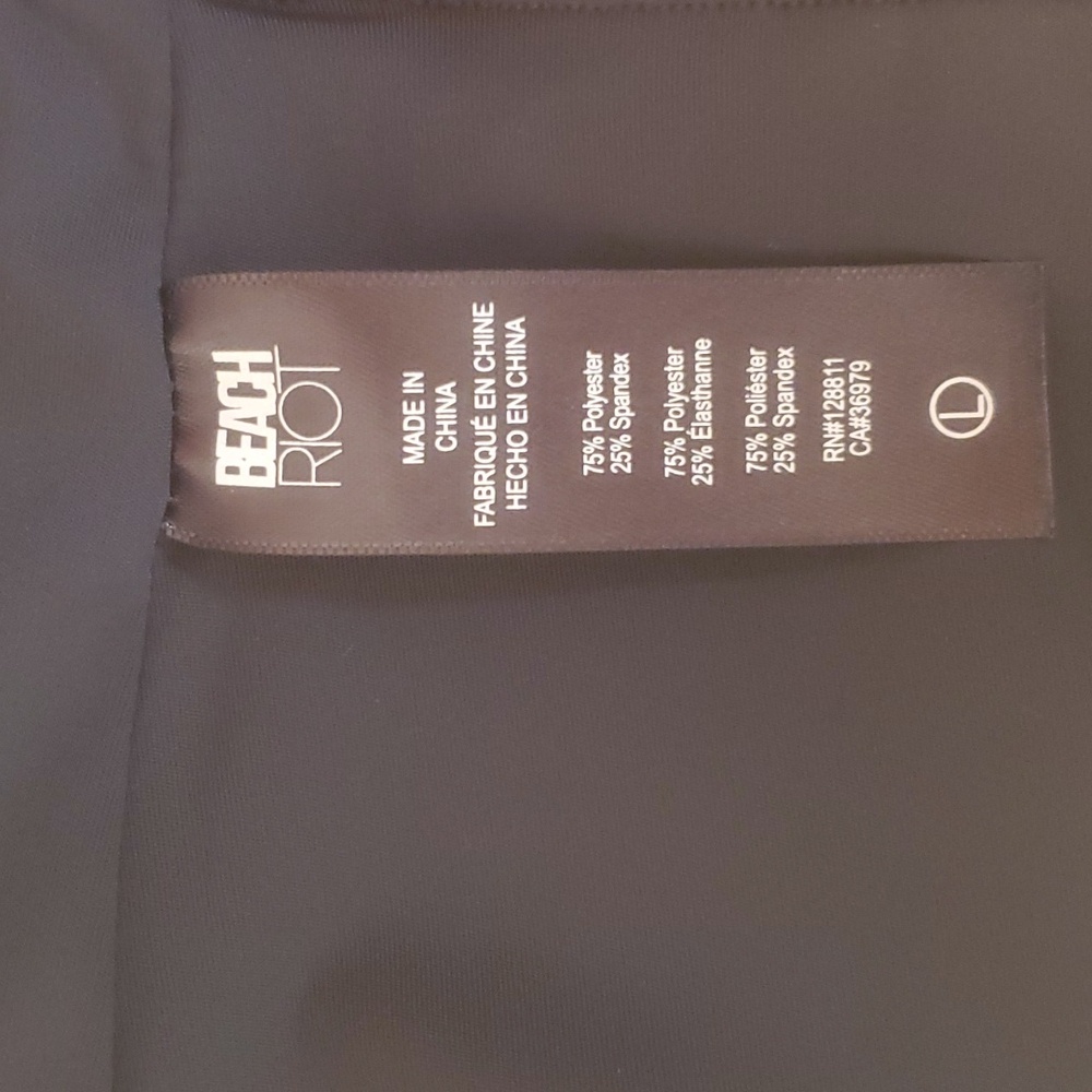 NEW  BEACHRIOT  LIBBY  PLAID  PRINT  SPORTS  BRA  IN MERRY PLAID - Picture 8 of 9